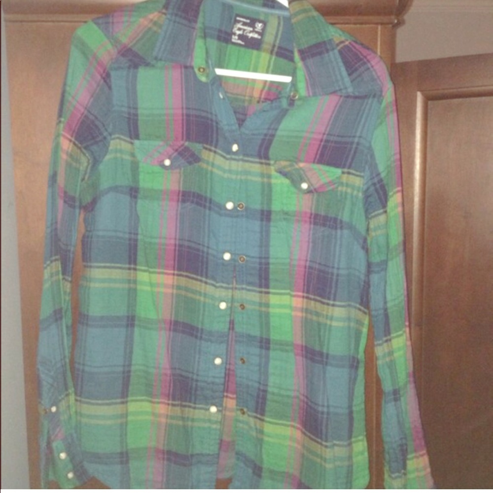 American Eagle button down shirt